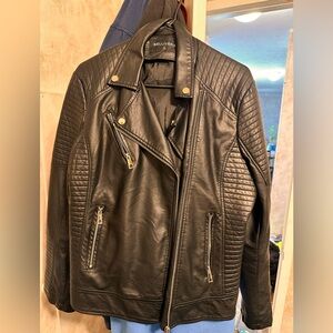 Cute Black leather jacket